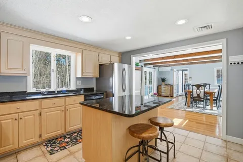 $849,000 | 738 Mayflower Street, Duxbury, MA 02332