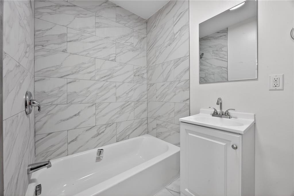 6315 East Red Bridge Road Kansas City, MO 64134 - Photo 18 of 34