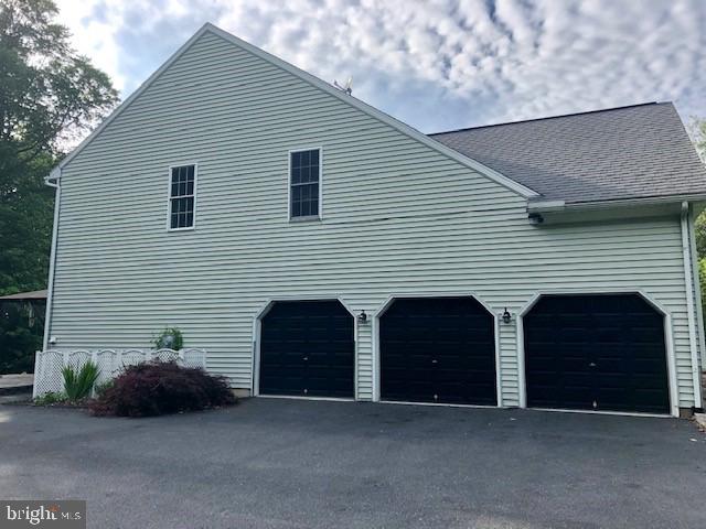 70 Kane Road Morgantown, PA 19543 - Photo 2 of 11 Gallery Image 2