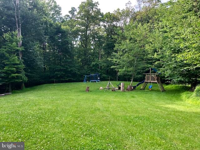 70 Kane Road Morgantown, PA 19543 - Photo 3 of 11 Gallery Image 3
