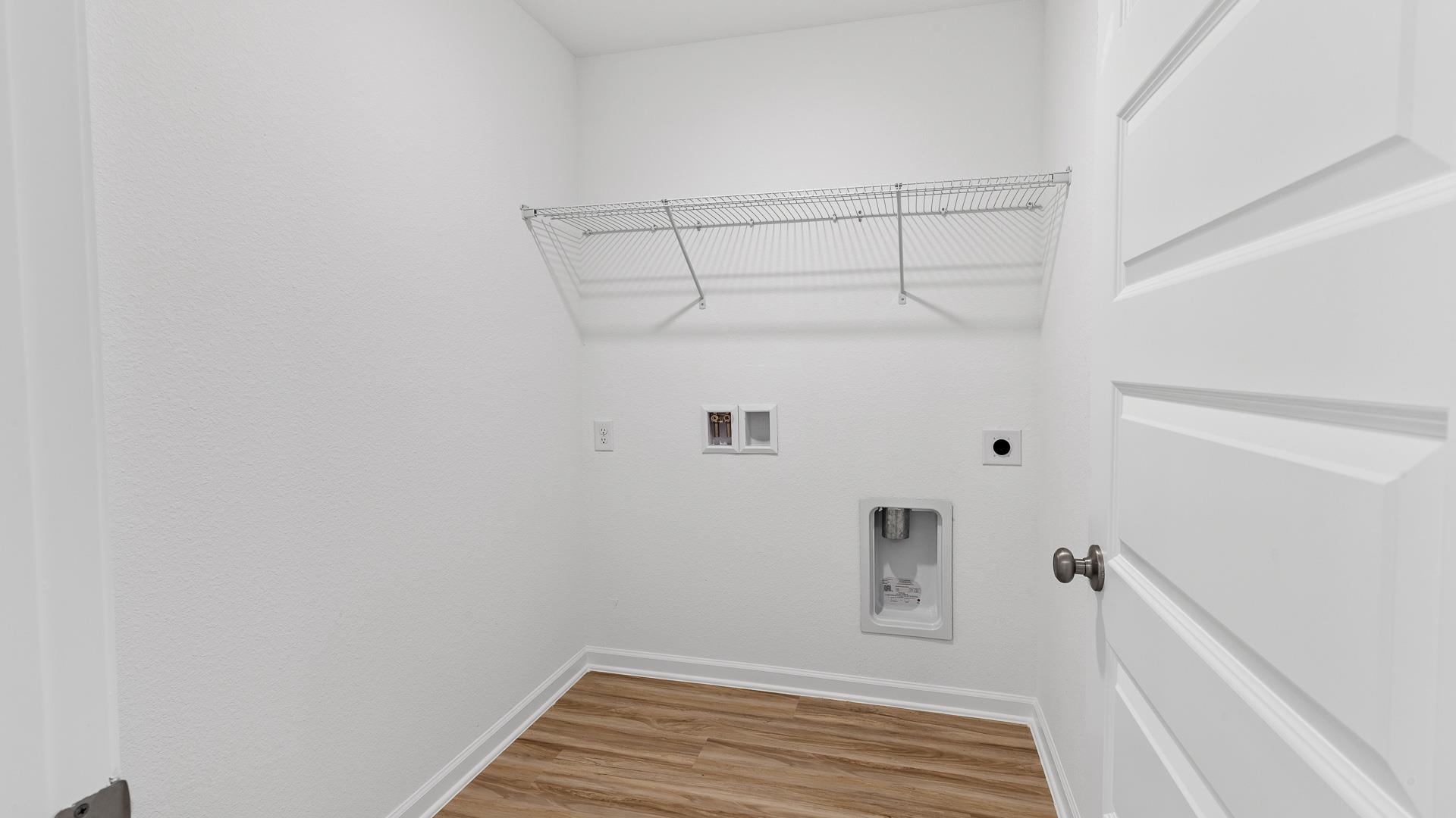 8696 Sea Star Circle Foley, AL 36535 - Photo 20 of 33 Laundry
