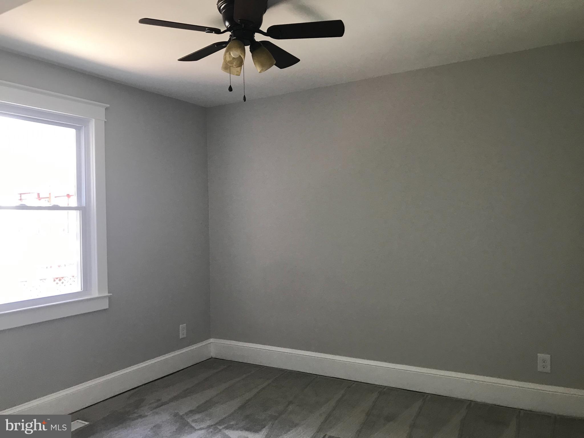 5572 Ashbourne Road Baltimore, MD 21227 - Photo 7 of 12
