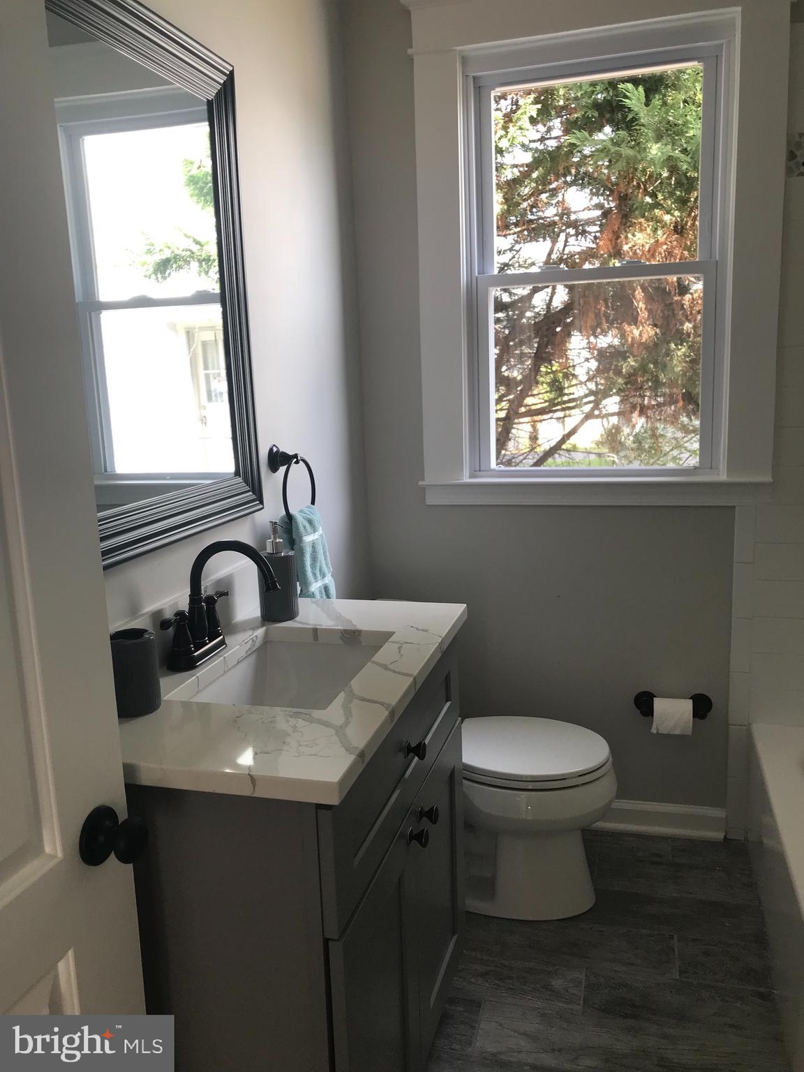 5572 Ashbourne Road Baltimore, MD 21227 - Photo 8 of 12