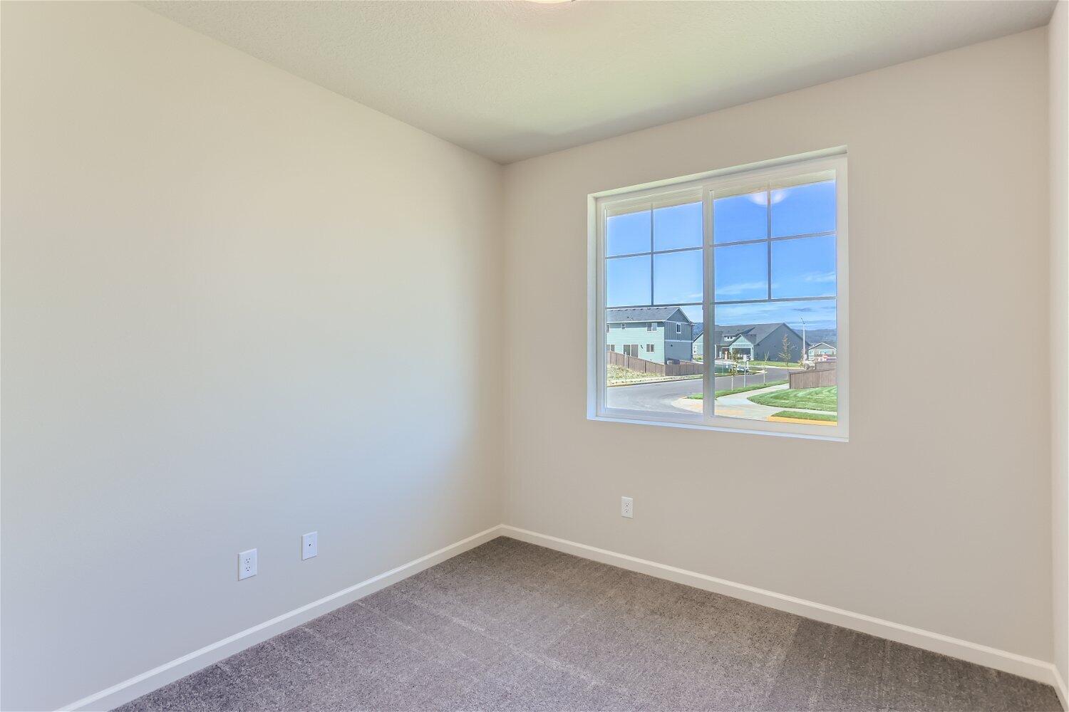 63197 Northeast Carly Lane Bend, OR 97701 - Photo 11 of 14 2766 NW Shadden Dr - Web Quality - 004 -