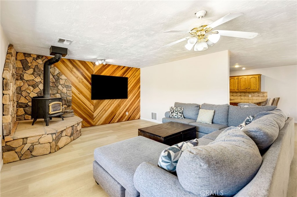 1175 Rudnick Court Frazier Park, CA 93225 - Photo 5 of 39 Gallery Image 5