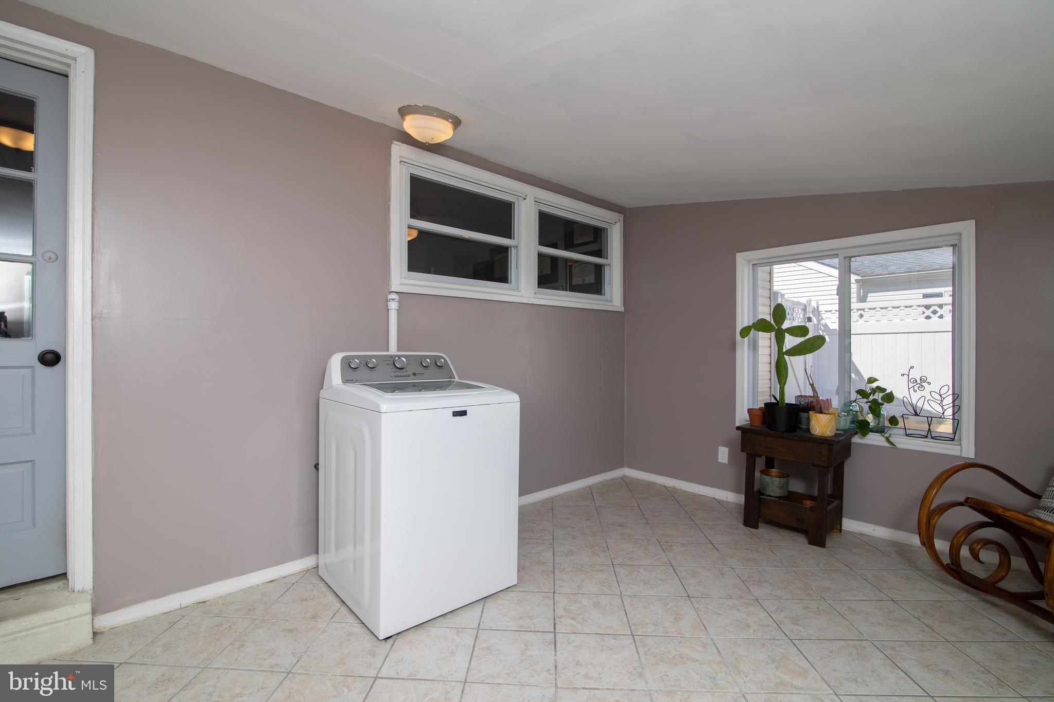 17 Paul Road Maple Shade, NJ 08052 - Photo 17 of 38 Ceramic Tile Floors