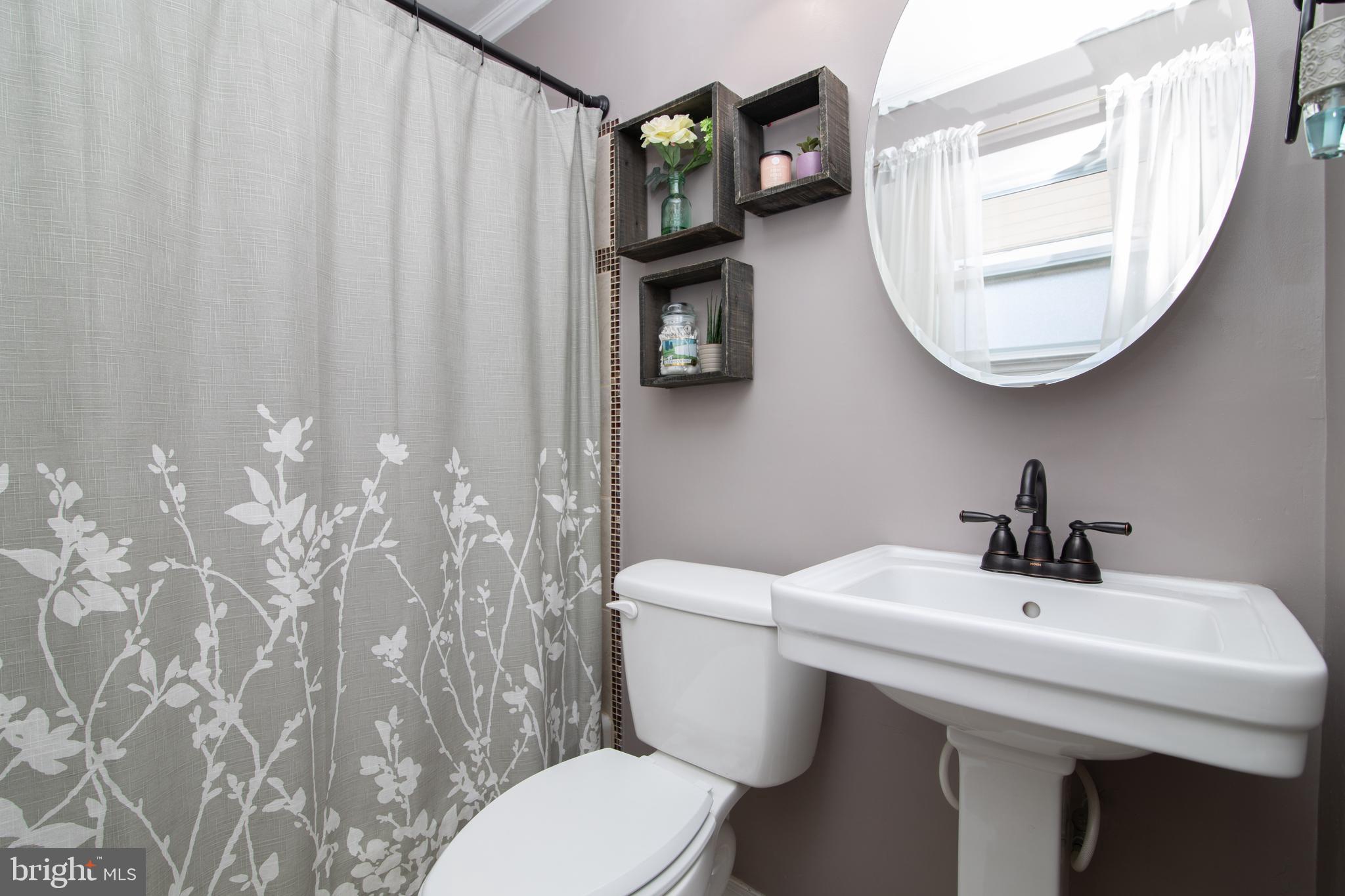17 Paul Road Maple Shade, NJ 08052 - Photo 19 of 38 Main bath