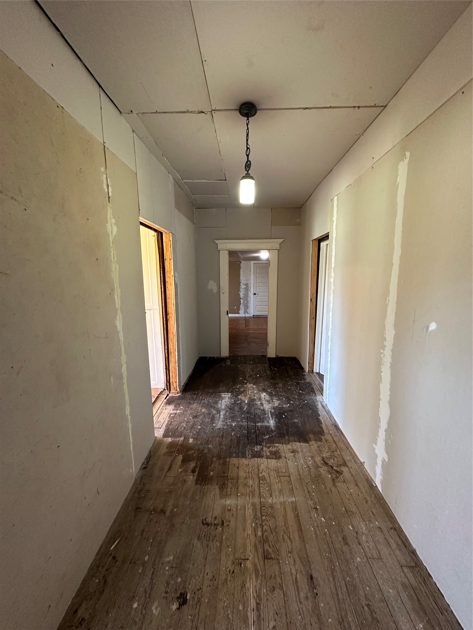 8773 I-45 Street South Centerville, TX 75833 - Photo 12 of 35 a view of entryway with wooden floor