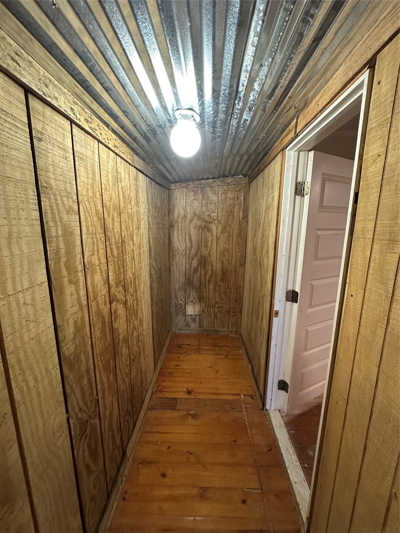 8773 I-45 Street South Centerville, TX 75833 - Photo 15 of 35 a view of a hallway