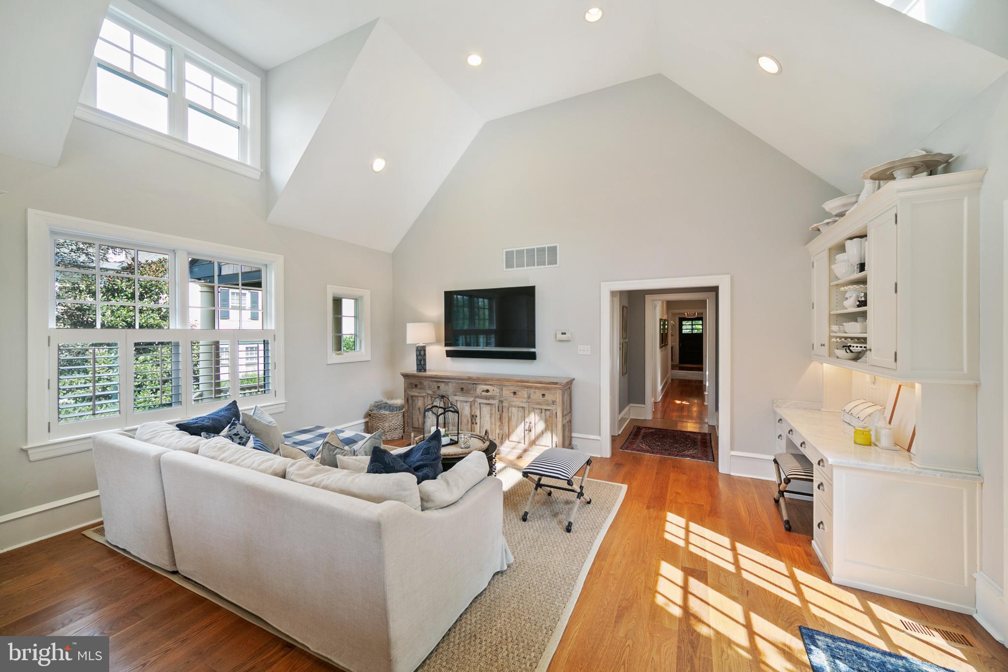 420 St Davids Road Wayne, PA 19087 - Photo 15 of 33 Kitchen