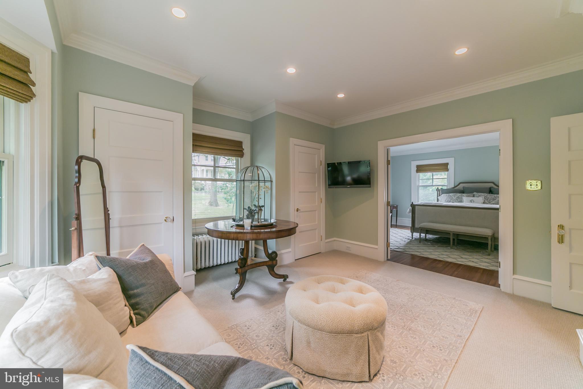 420 St Davids Road Wayne, PA 19087 - Photo 19 of 33 Master Sitting Room