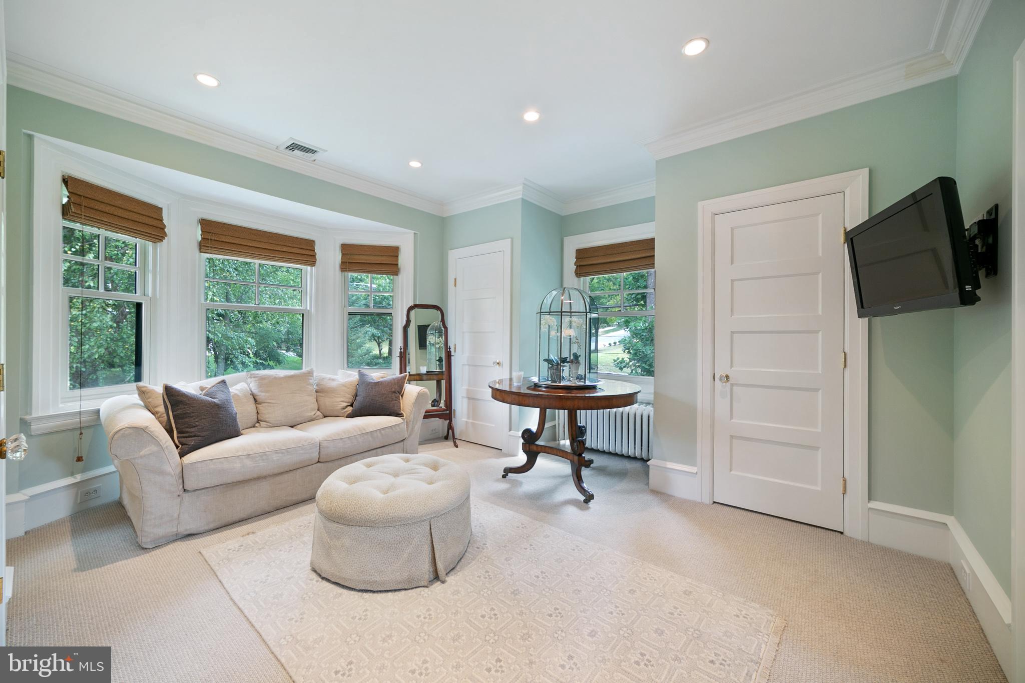 420 St Davids Road Wayne, PA 19087 - Photo 20 of 33 Master Sitting Room
