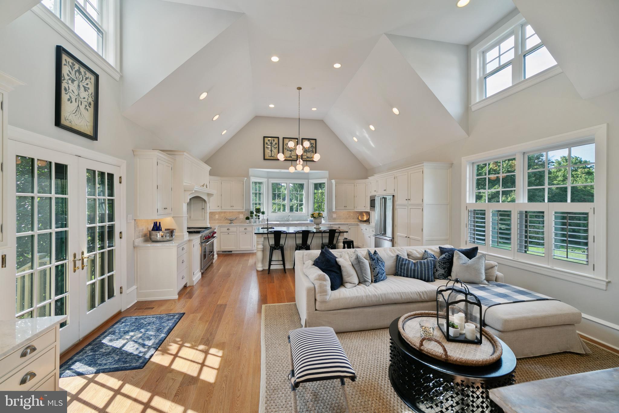 420 St Davids Road Wayne, PA 19087 - Photo 10 of 33 Kitchen