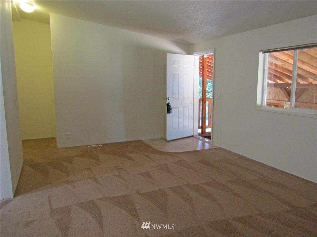 119 Belcher Road Randle, WA 98377 - Photo 3 of 39 Gallery Image 3