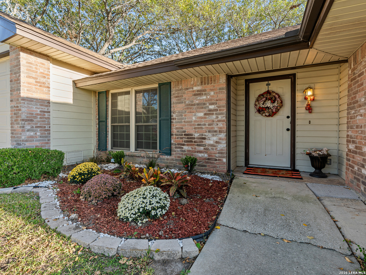 3620 Chestnut Court Cibolo, TX 78108 - Photo 2 of 45 a front view of a house with garden