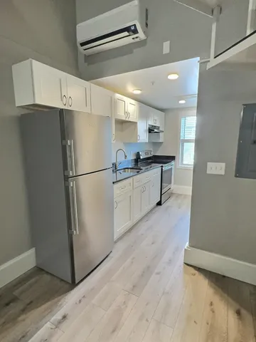 $1,599 | 10 Monarch Way, Unit 202, Portsmouth, NH 03801