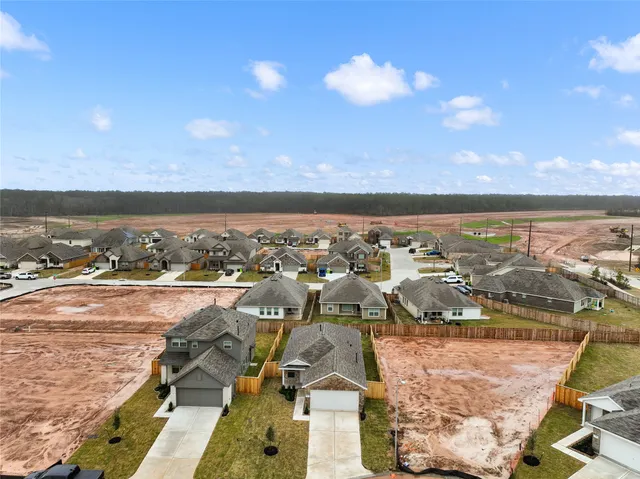 $1,875 | 104 Pine Bend, Magnolia, TX 77354