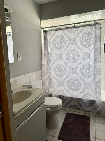 $250,000 | 5653 Dover Road, Oak Forest, IL 60452