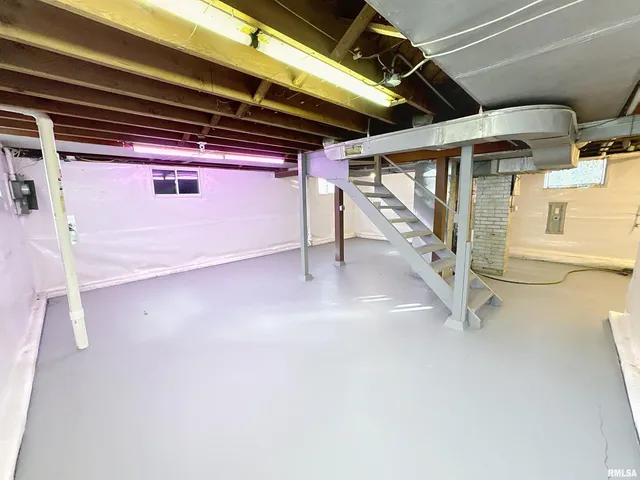 $144,900 | 2350 38th Street, Rock Island, IL 61201