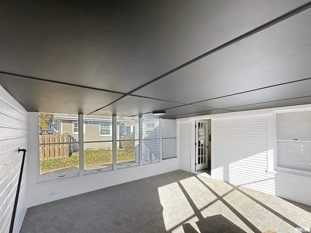 $144,900 | 2350 38th Street, Rock Island, IL 61201