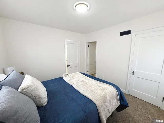 $144,900 | 2350 38th Street, Rock Island, IL 61201