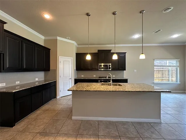 $2,750 | 2010 Sorrento Lane, Lewisville, TX 75077