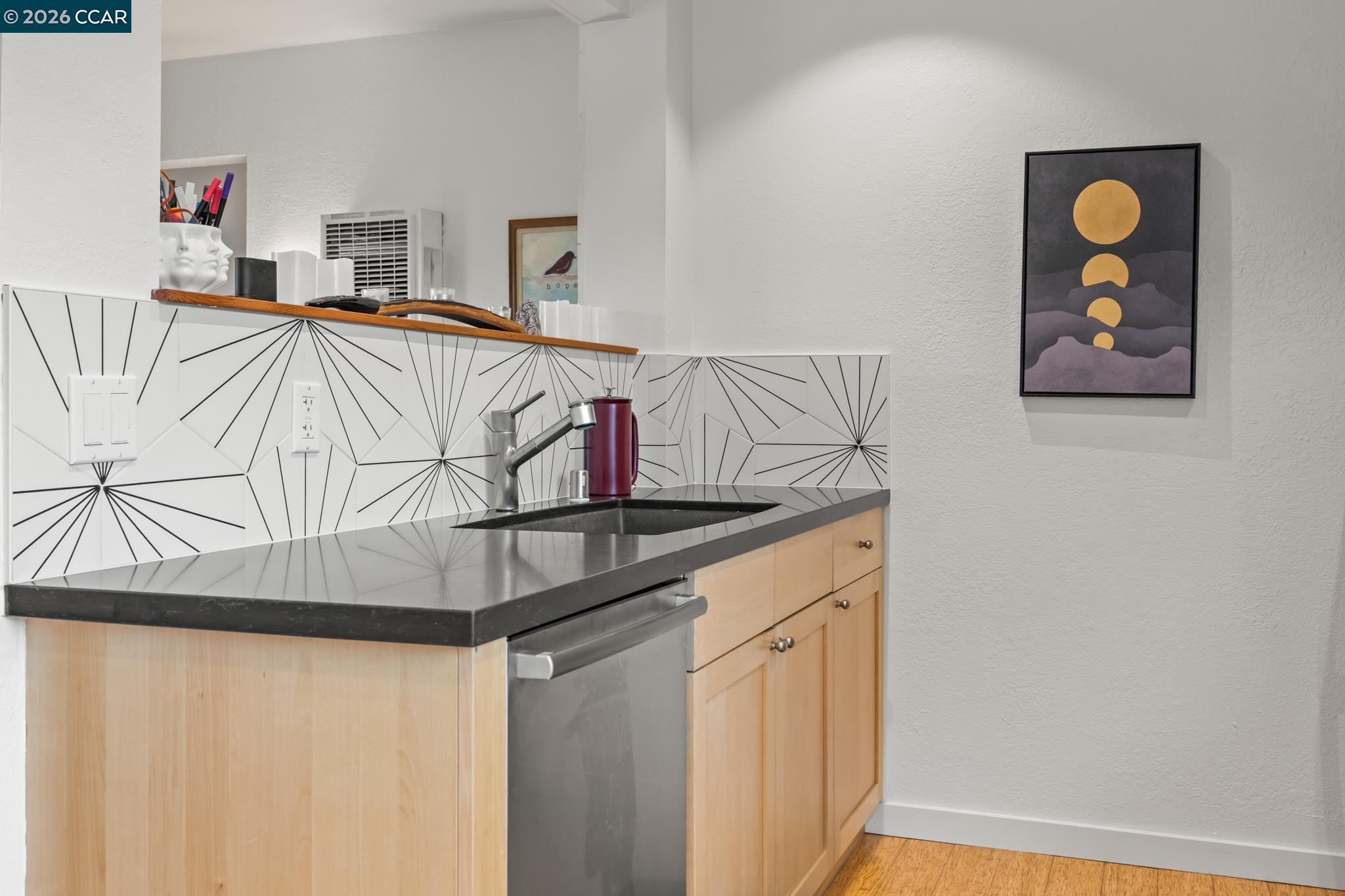 2327 Tenth Street, Unit 4 Berkeley, CA 94710 - Photo 12 of 39 a bedroom with a bed and a table in it