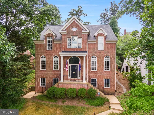$6,500 | 1026 26th Street South, Arlington, VA 22202