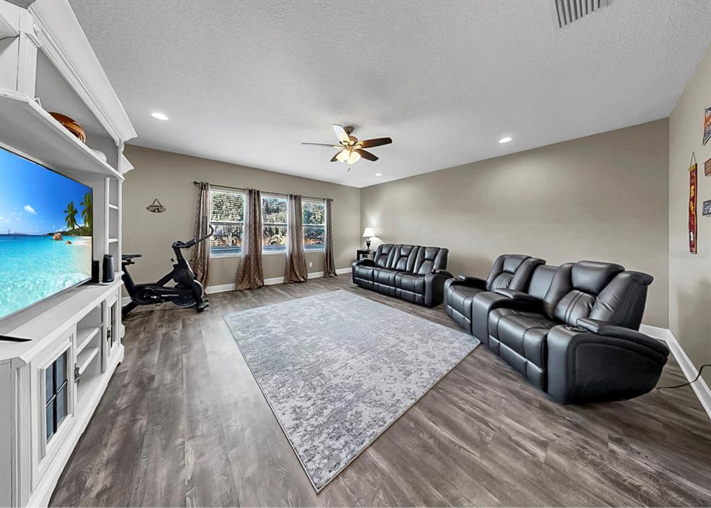 2935 Shetland Ridge Drive Valrico, FL 33596 - Photo 25 of 77