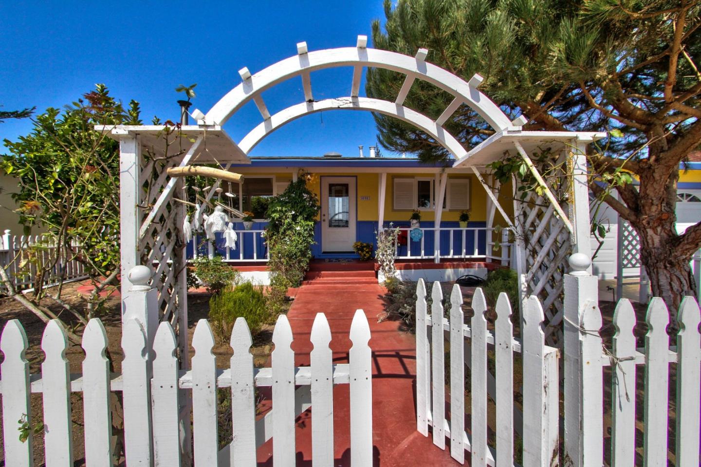 10951 Potrero Road Moss Landing, CA 95039 - Photo 1 of 27 Gallery Image 1