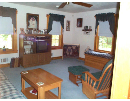 160 Princeton Road Sterling, MA 01564 - Photo 4 of 5