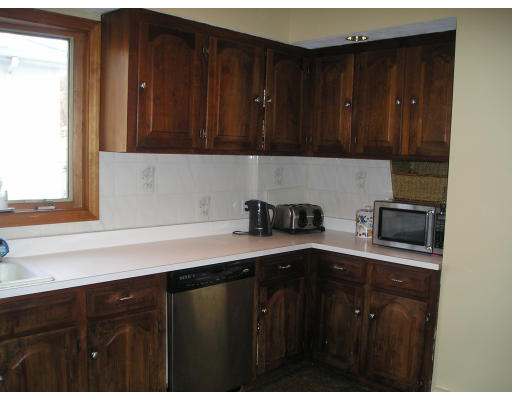 46 Fairview Road Stoneham, MA 02180 - Photo 5 of 6 Gallery Image 5