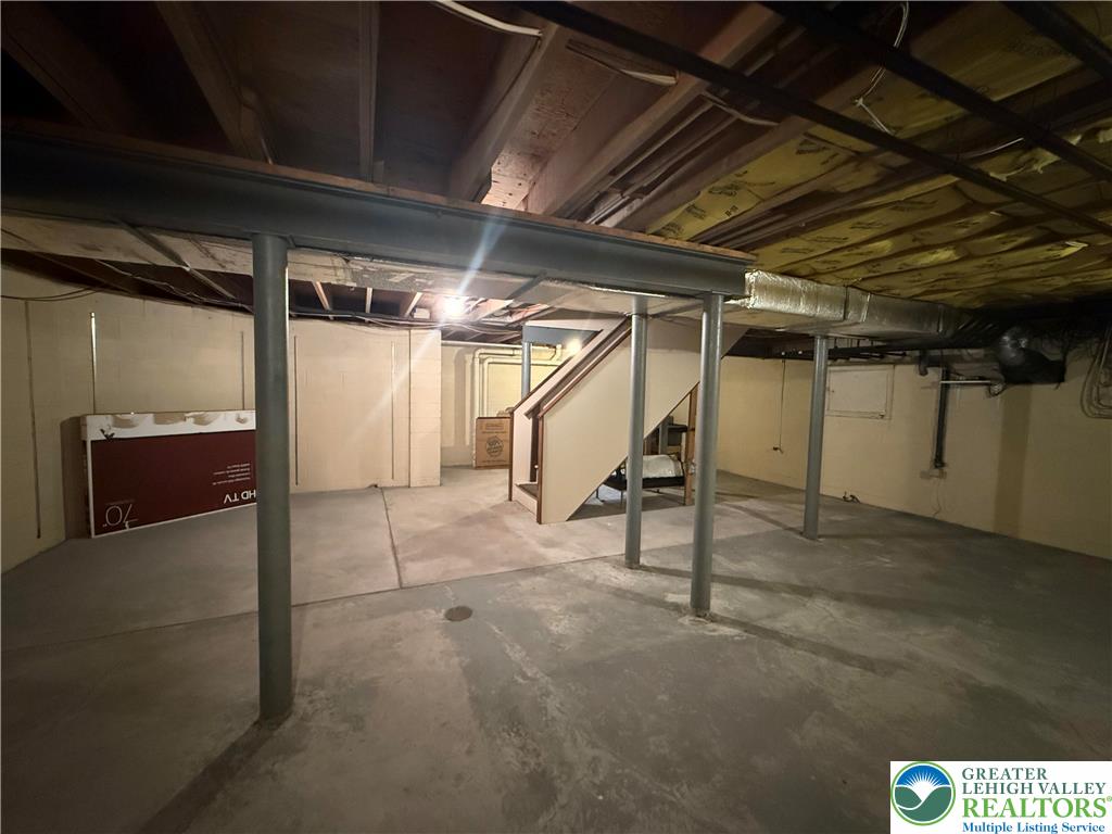 79 Country Club Road Ashland, PA 17921 - Photo 46 of 47 a view of an empty room