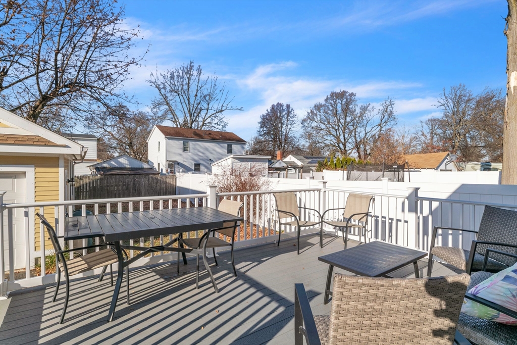 88 Redlands Street Springfield, MA 01104 - Photo 39 of 42