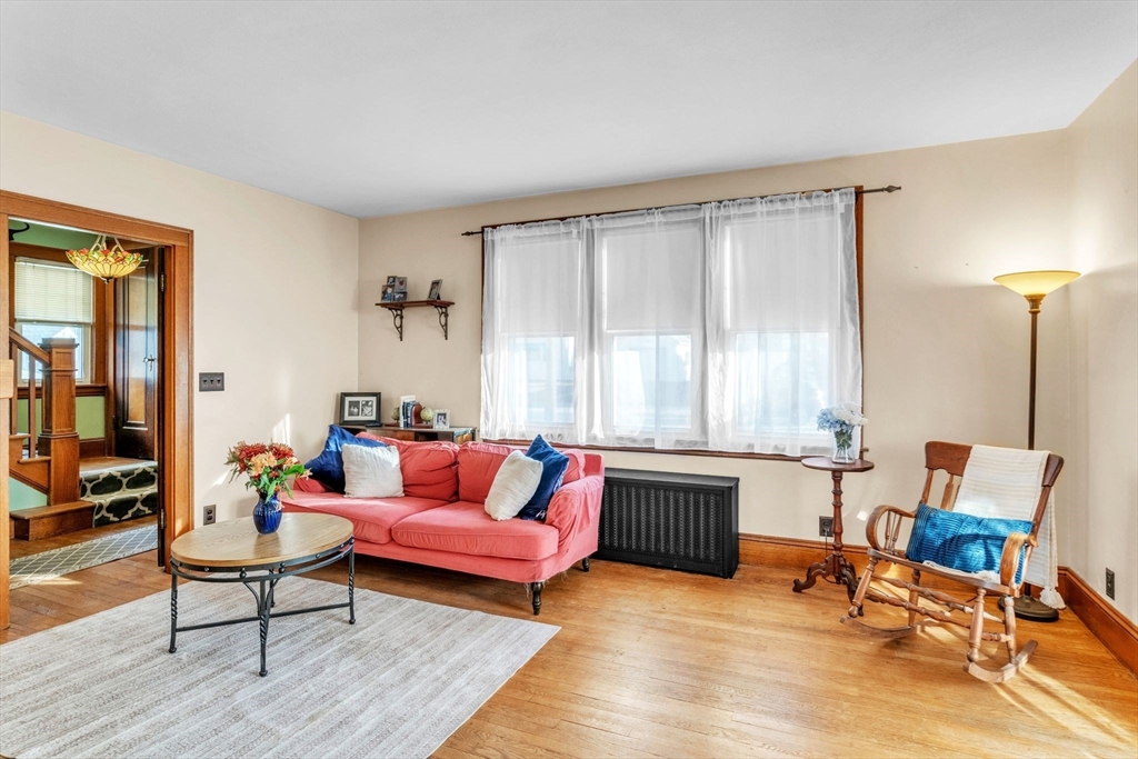 88 Redlands Street Springfield, MA 01104 - Photo 6 of 42