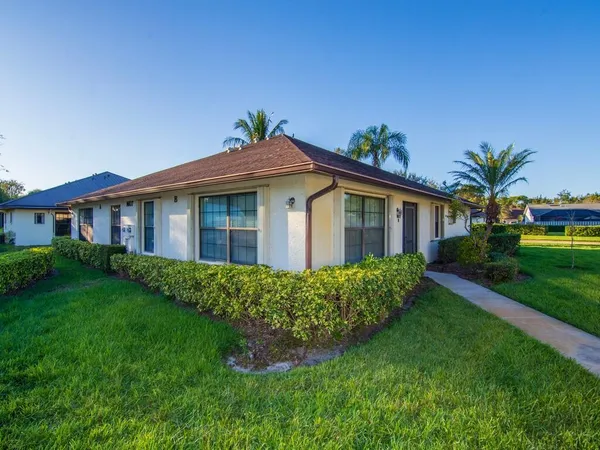 $2,150 | 1607 Laurel Leaf Lane, Fort Pierce, FL 34950