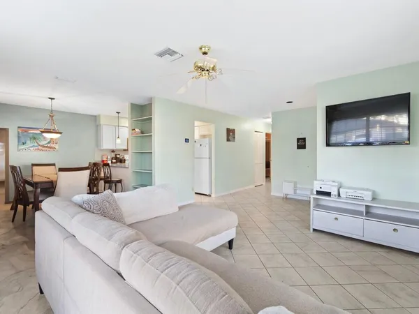 $2,150 | 1607 Laurel Leaf Lane, Fort Pierce, FL 34950