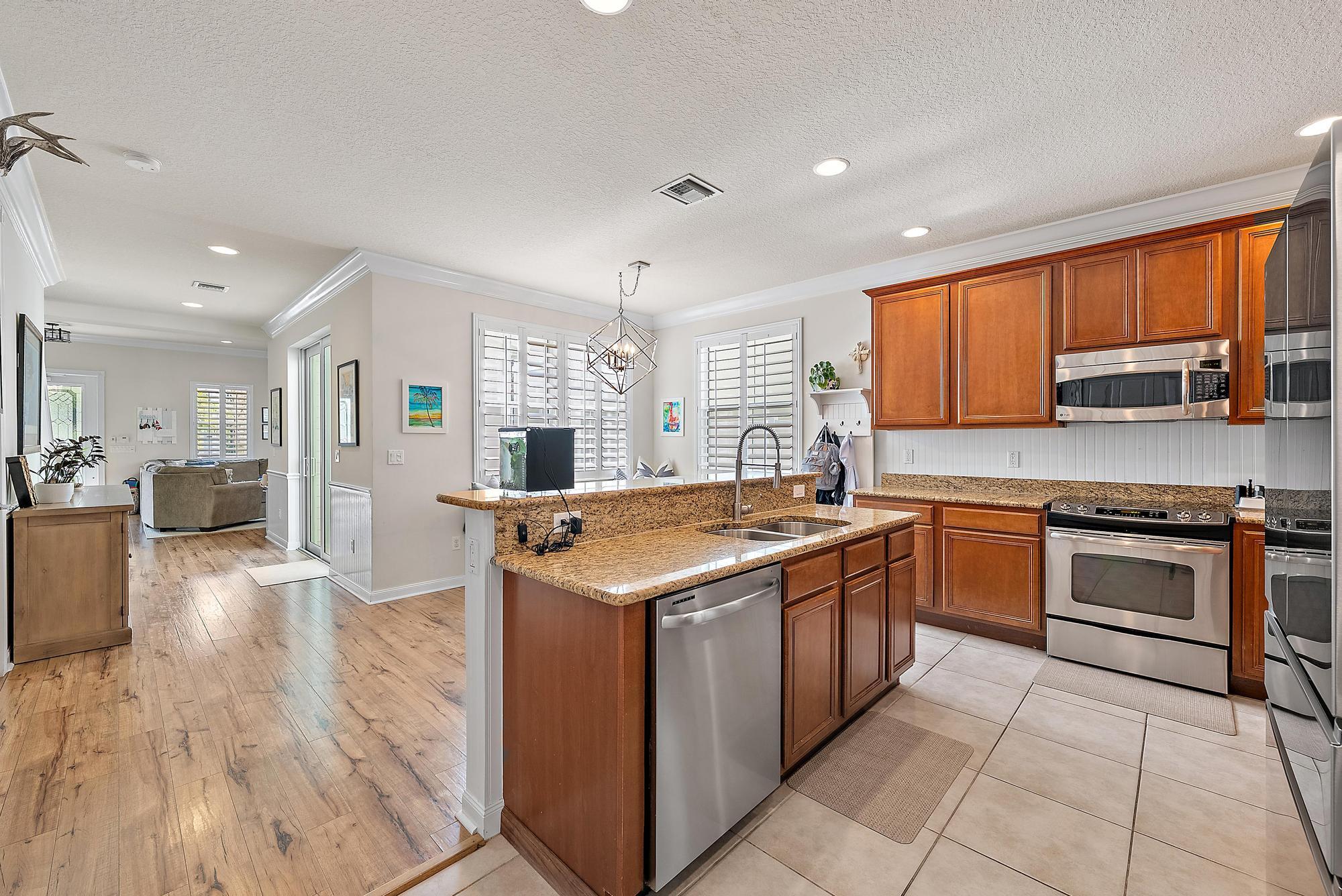 1213 Islamorada Drive Jupiter, FL 33458 - Photo 5 of 18 1213 Islamorada Dr-13