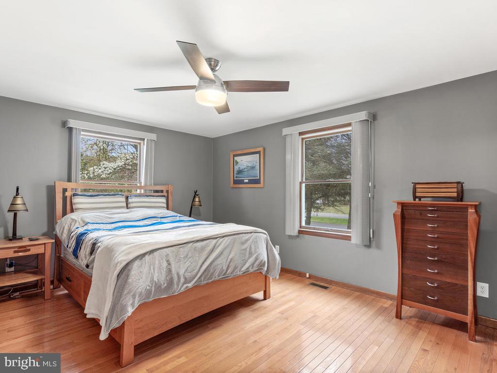 18122 Cashell Road Rockville, MD 20853 - Photo 22 of 58 Gallery Image 22
