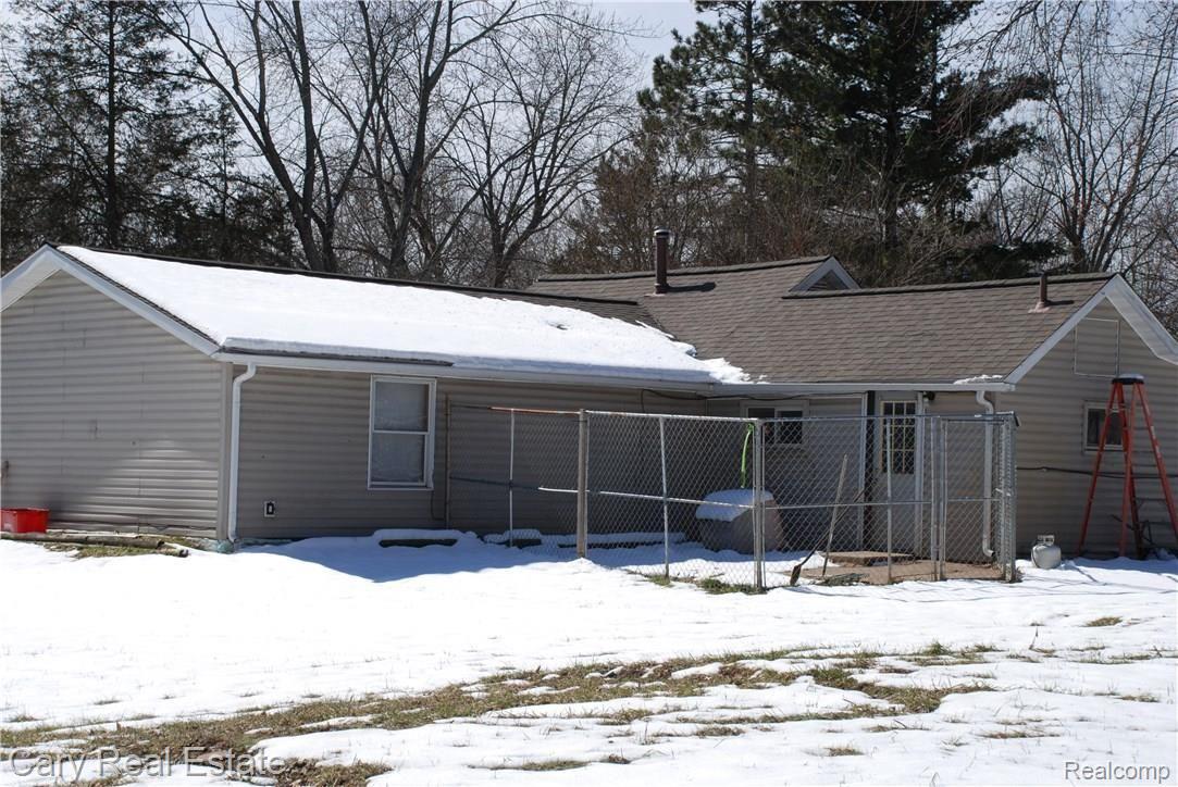 546 Fisher Road Highland, MI 48357 - Photo 7 of 21 DSC_1273.JPG