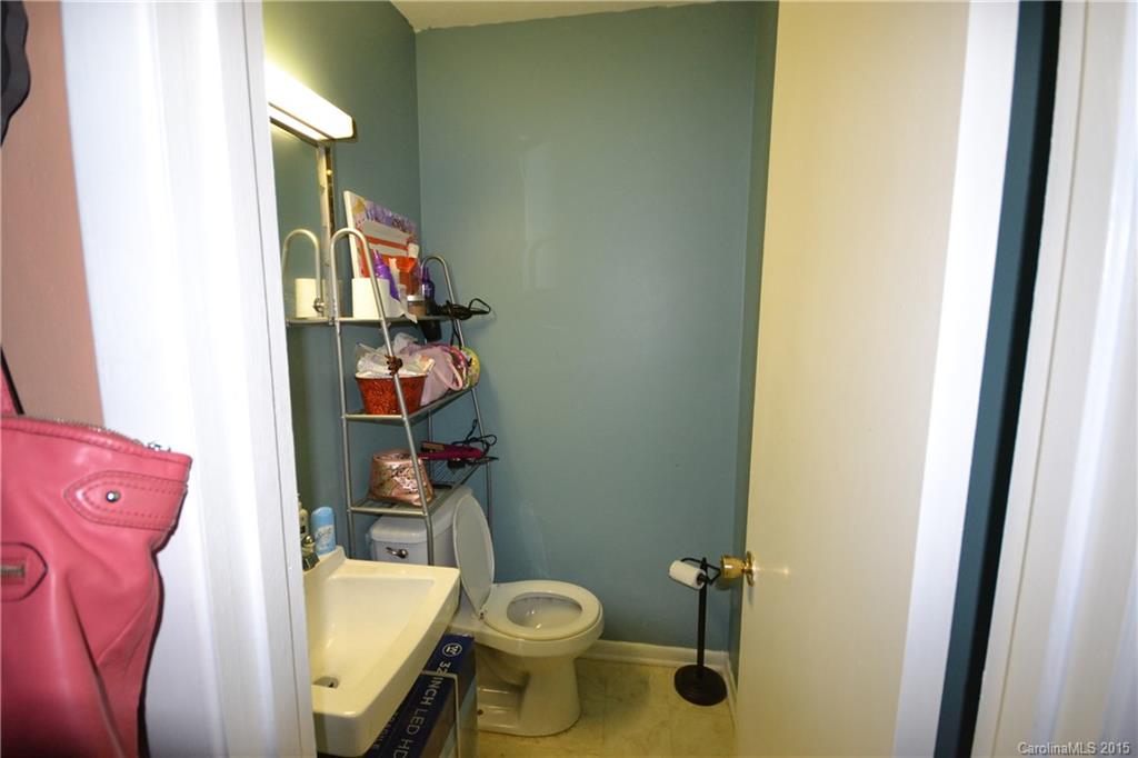 32 Conner Road Candler, NC 28715 - Photo 6 of 11 Gallery Image 6