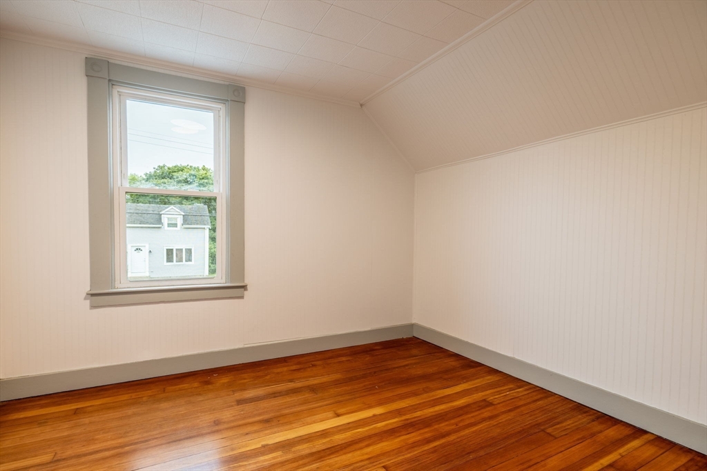 155 Fairhaven Road Mattapoisett, MA 02739 - Photo 26 of 34 Gallery Image 26