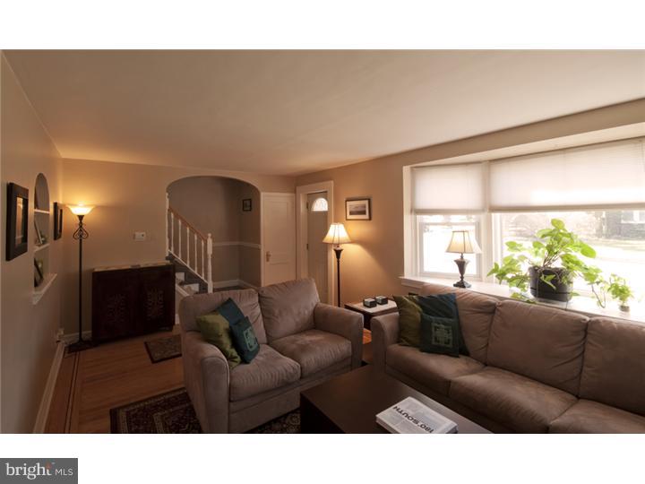 49 West Chelfield Road Glenside, PA 19038 - Photo 5 of 21 Living Room