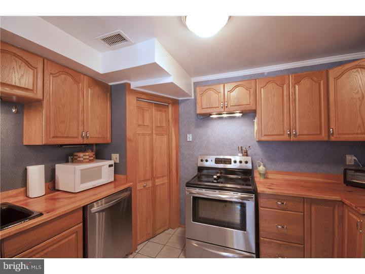 49 West Chelfield Road Glenside, PA 19038 - Photo 8 of 21 Kitchen