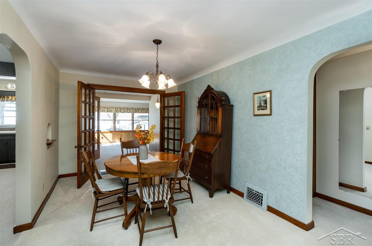 822 Shattuck Road Saginaw, MI 48604 - Photo 9 of 28 50053702-9.JPG
