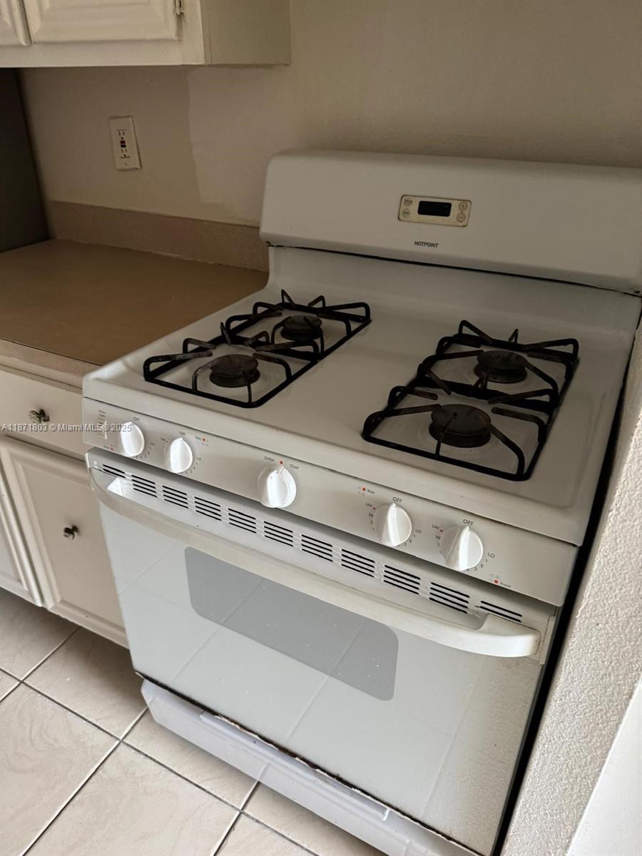 17901 Northwest 68th Avenue, Unit T203 Hialeah, FL 33015 - Photo 12 of 15