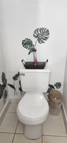 $214,900 | 17901 Northwest 68th Avenue, Unit T203, Hialeah, FL 33015