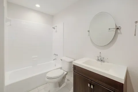 $885,000 | 4605 Beechwood Hollow, Austin, TX 78731