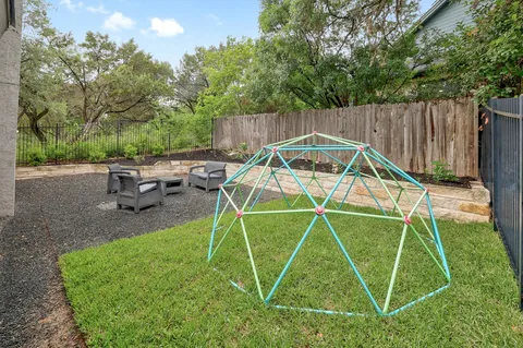 $885,000 | 4605 Beechwood Hollow, Austin, TX 78731