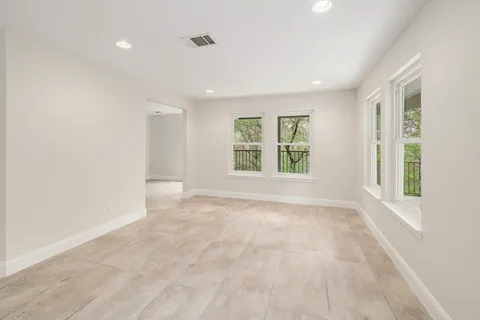 $885,000 | 4605 Beechwood Hollow, Austin, TX 78731